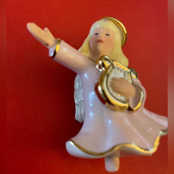 ☘️$12bundled Angel Cupid Ornament Pink, Gold trim and Harp Hanging Decoration - Picture 3 of 10